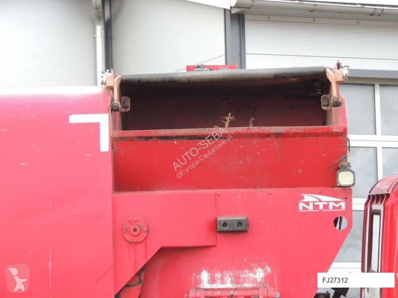 آلة لصيانة الطرق Scania P320