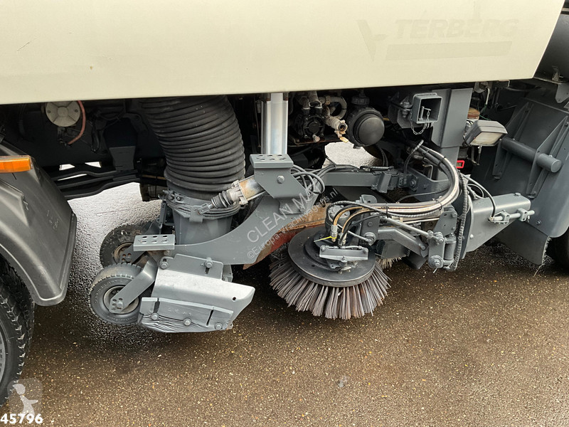 آلة لصيانة الطرق DAF LF 160 Bucher Eurofant 50...