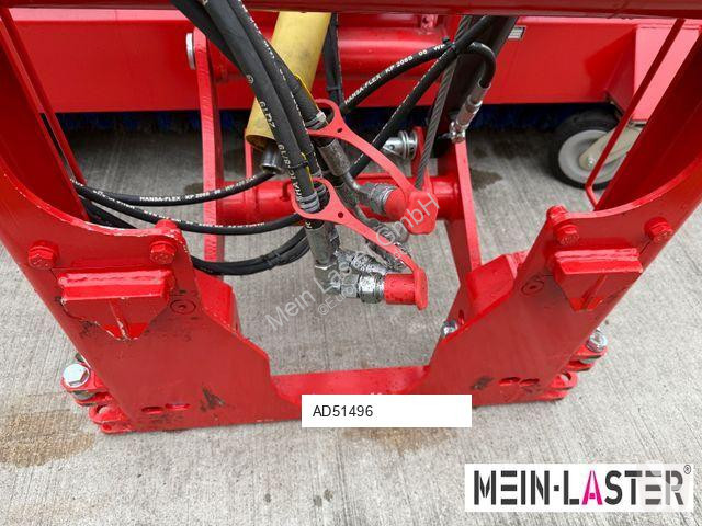 آلة لصيانة الطرق Unimog Dücker FKM 2400...