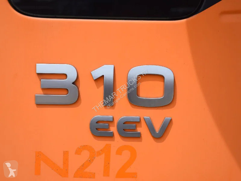 آلة لصيانة الطرق Iveco AD260S31 - VDK waste...