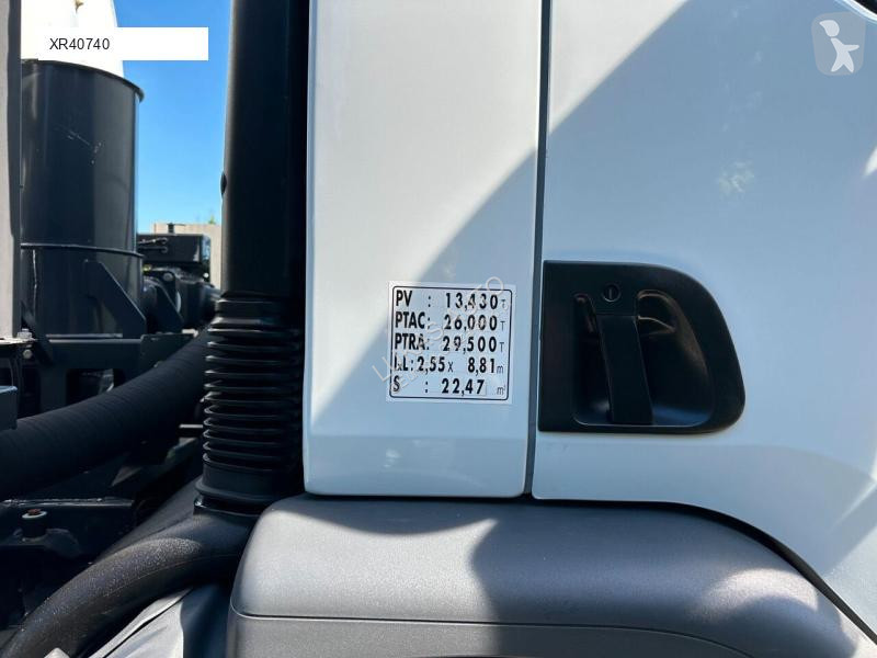 آلة لصيانة الطرق Renault PREMIUM 320