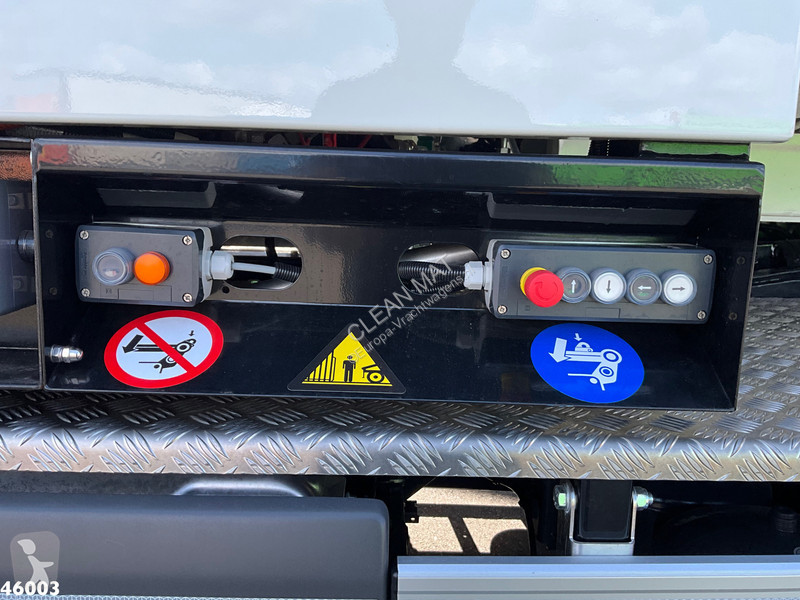 Engin de voirie DAF G XD 220 Hiab 23 Tonmeter...