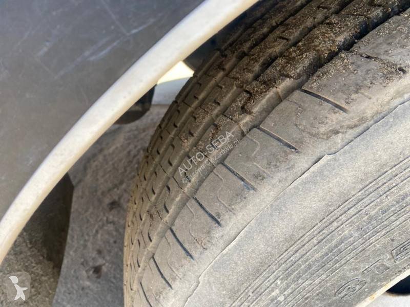 Engin de voirie Mercedes