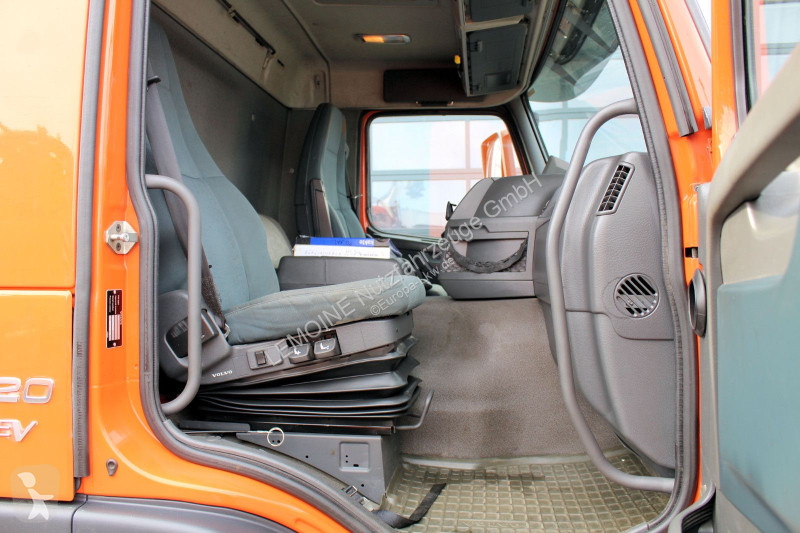 Komunálne vozidlo Volvo 420 EEV 6x2 Kroll 14m³...