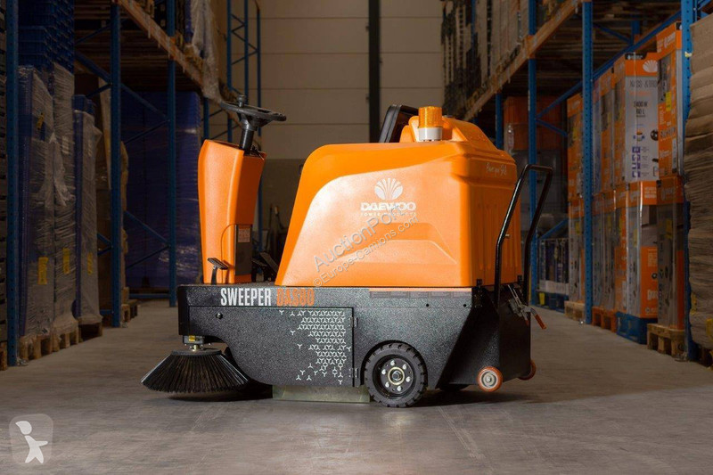 Vehículo de limpieza viaria Daewoo Das80 Zit