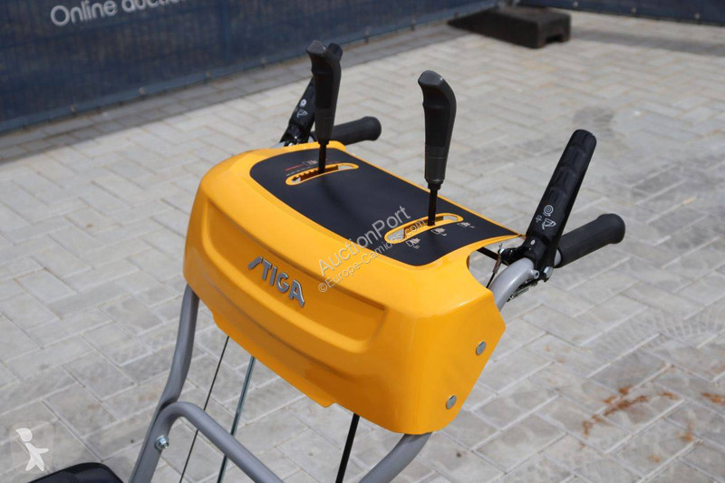 Vehículo de limpieza viaria  SWS 600G
