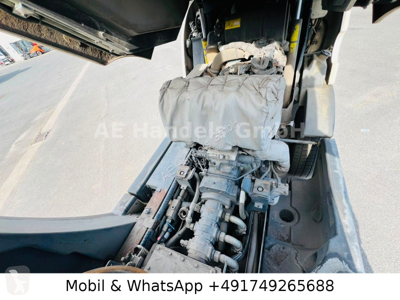 Engin de voirie  Mathieu Azura Flex MC210...