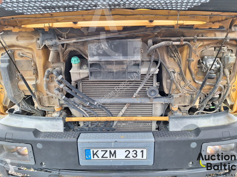 Vehículo de limpieza viaria MAN 200