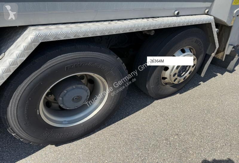 Vehículo de limpieza viaria Mercedes 602 2635