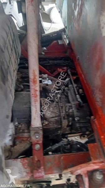 Útfenntartó-és-karbantartógép Iveco 100E18