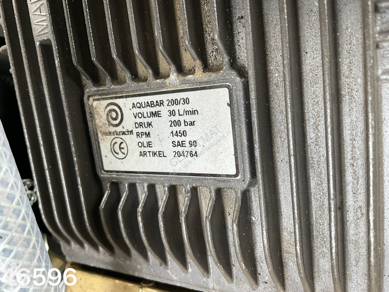 Gemeentevoertuig Ravo 540 Euro 6 with 3-rd brush