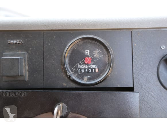 آلة لصيانة الطرق Volvo FL6 14