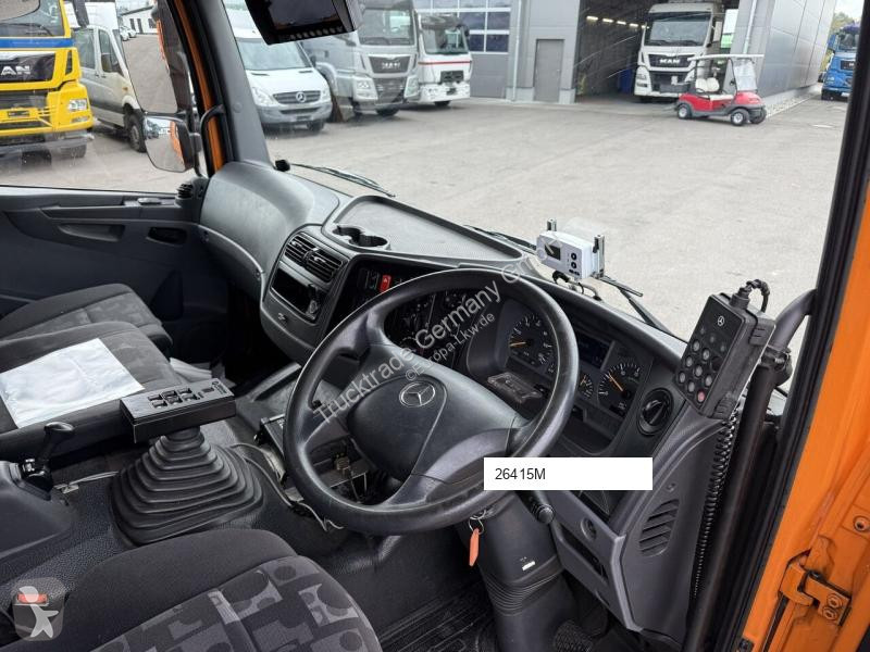 آلة لصيانة الطرق Mercedes 2128 6x2 Ochsner