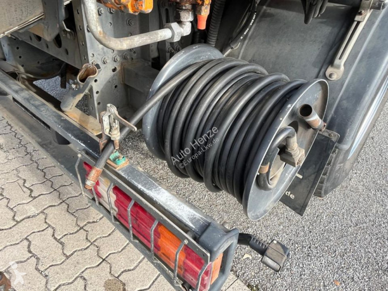 Útfenntartó-és-karbantartógép Mercedes Actros...