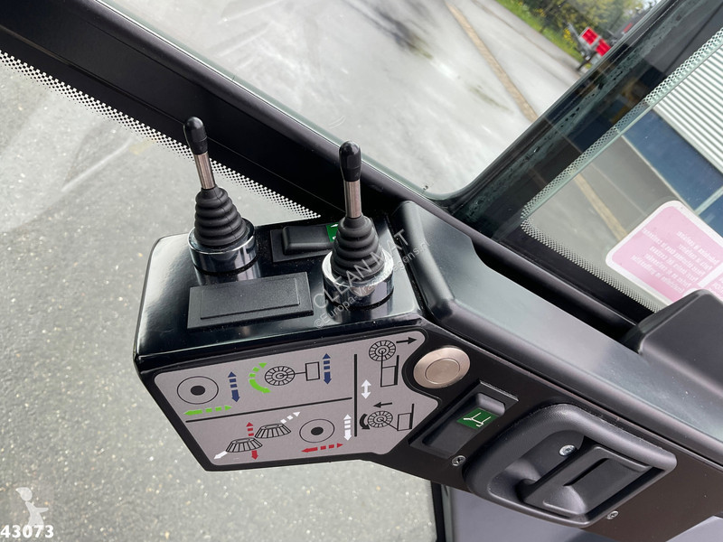 Vägmaskiner Ravo 540 STH Euro 6 with 3-rd brush
