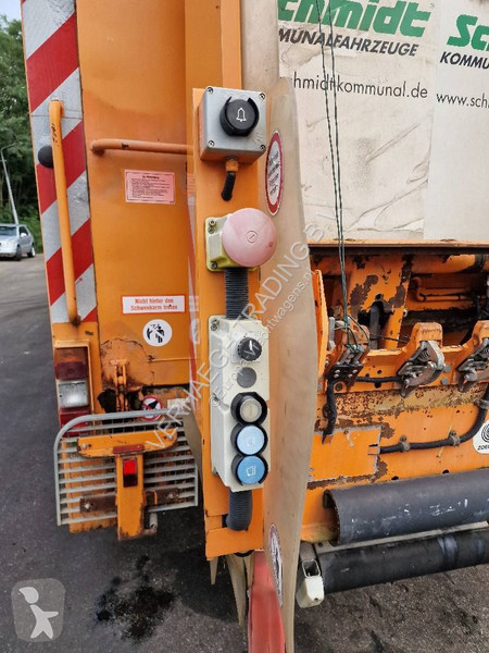 Utilaje pentru drumuri Mercedes 2628