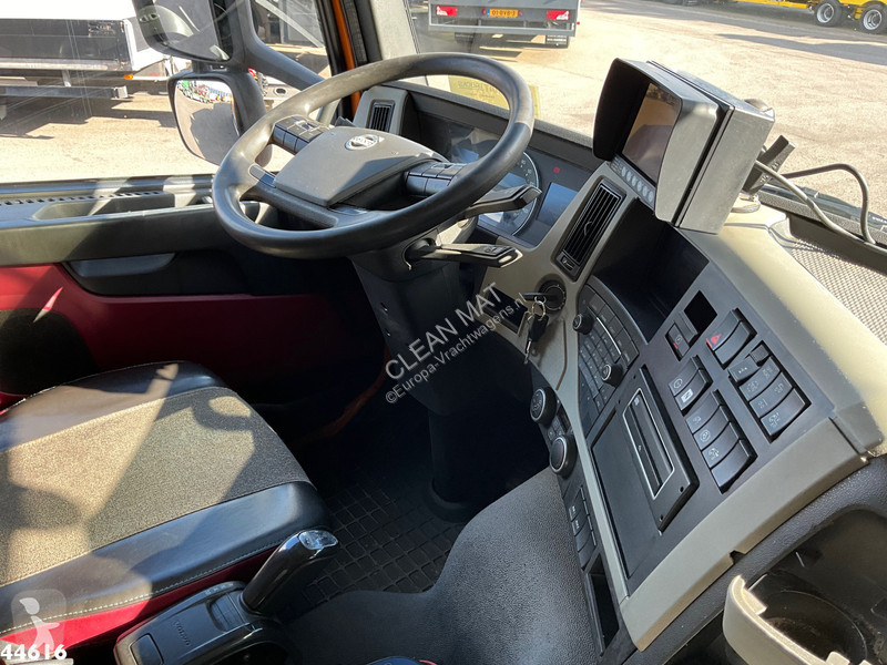 Silniční stroje Volvo 330 Euro 6 Zoeller 25m³