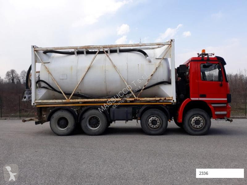 Silniční stroje Mercedes 4144