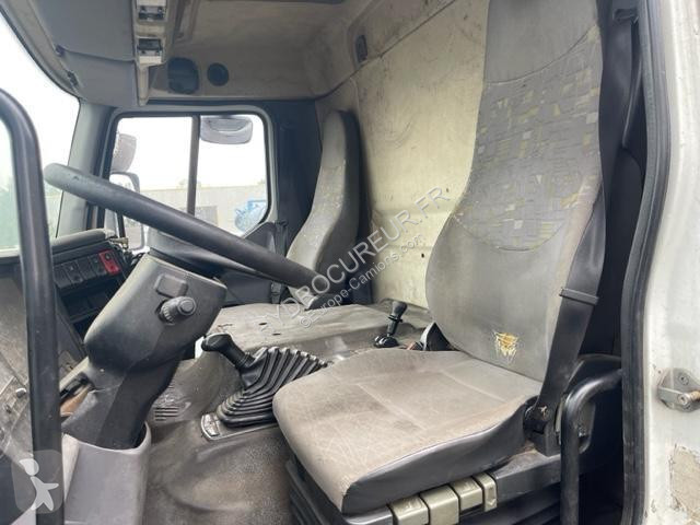 Vägmaskiner Renault 300