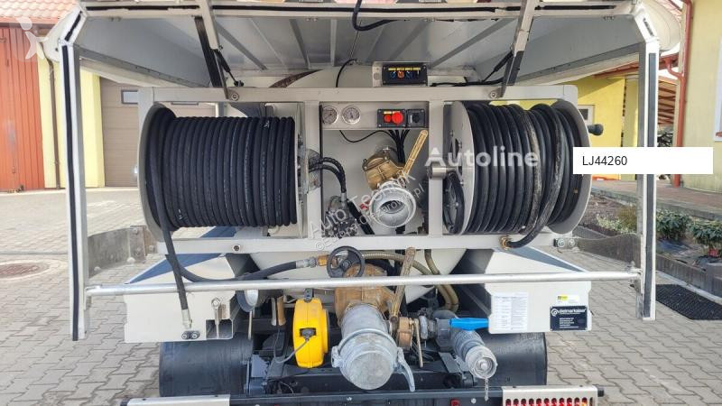 Silniční stroje Nissan Defco Combi 3,5t