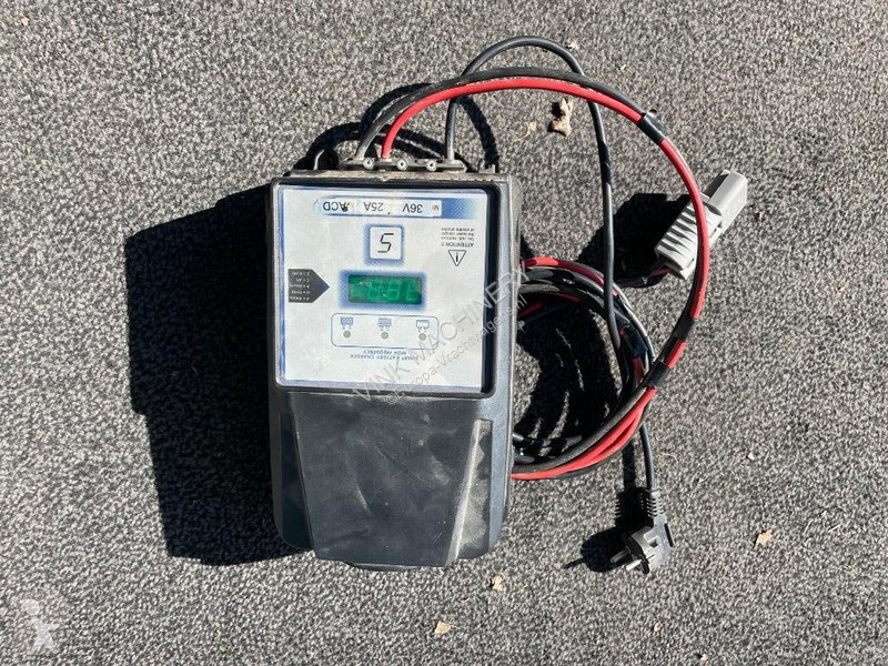 Echipament de curățare Tennant 7100