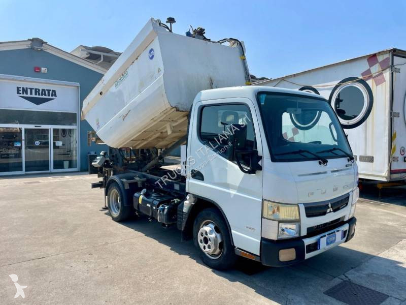 Silniční stroje Mitsubishi Fuso