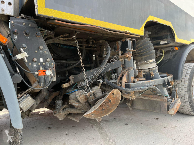 Vägmaskiner DAF 55180 4x2 Schmidt SK 600 Dual LP