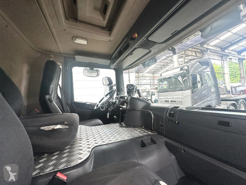 Silniční stroje Scania 230 6X2 / Essieu...