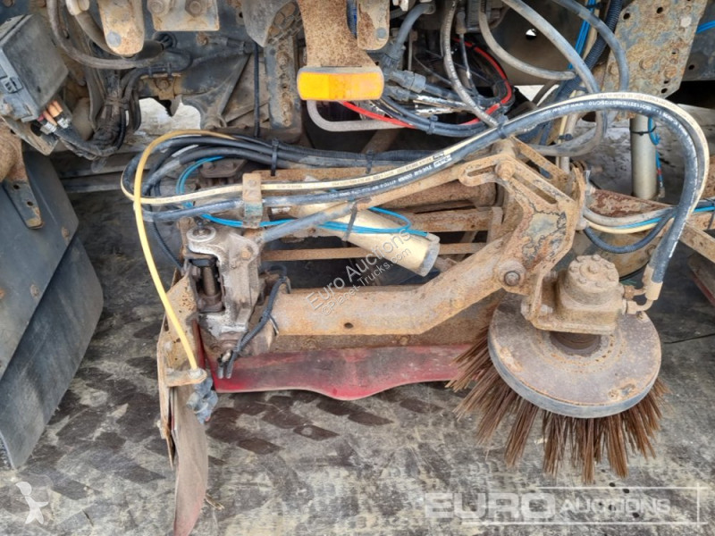 Utilaje pentru drumuri  LF220