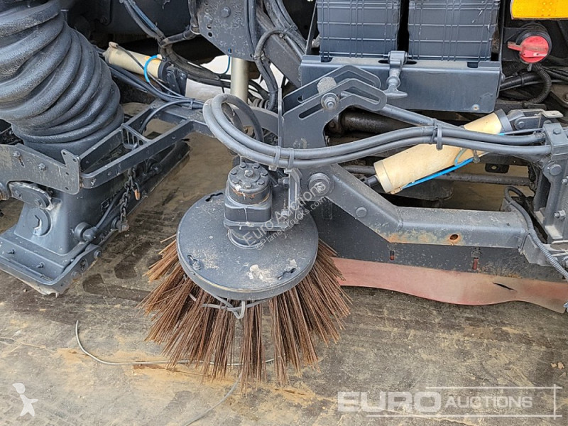Utilaje pentru drumuri  LF220