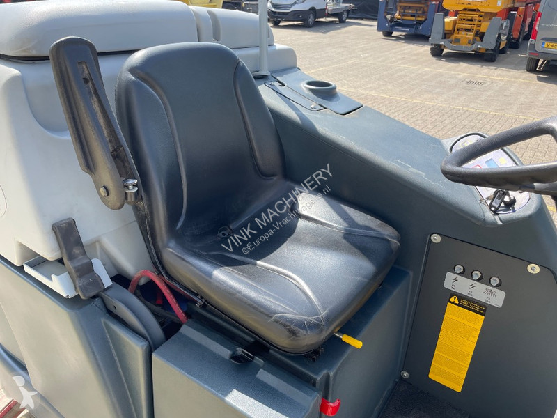 Gemeentevoertuig Nilfisk SC 6500 1300C