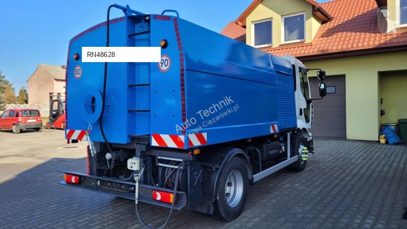 آلة لصيانة الطرق Renault 240dxi
