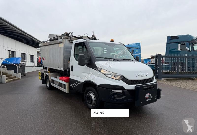 آلة لصيانة الطرق Iveco 676 70C17