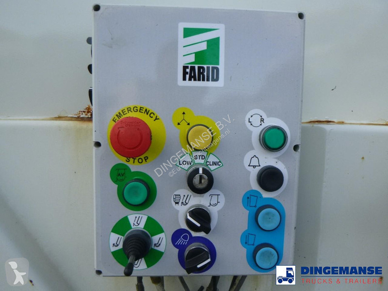 آلة لصيانة الطرق DAF 55220 4X2 RHD Farid refuse...