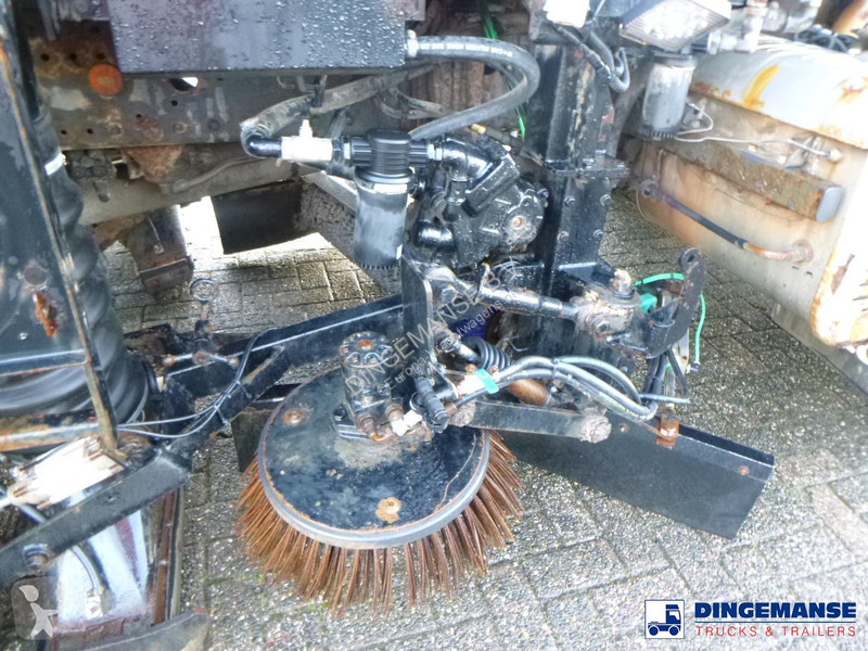 آلة لصيانة الطرق Iveco ML150E22 4x2 Scarab...