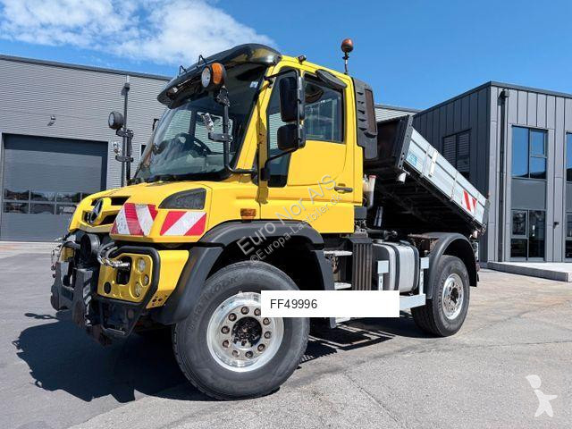 آلة لصيانة الطرق Unimog U serie 427 4x4 Tipper...