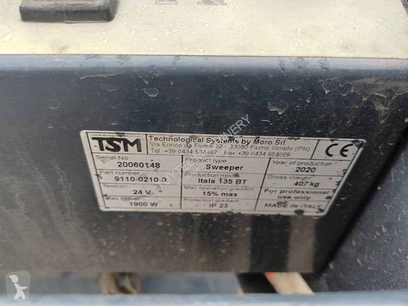 معدات التنظيف  Itala 135 BT street sweeper...