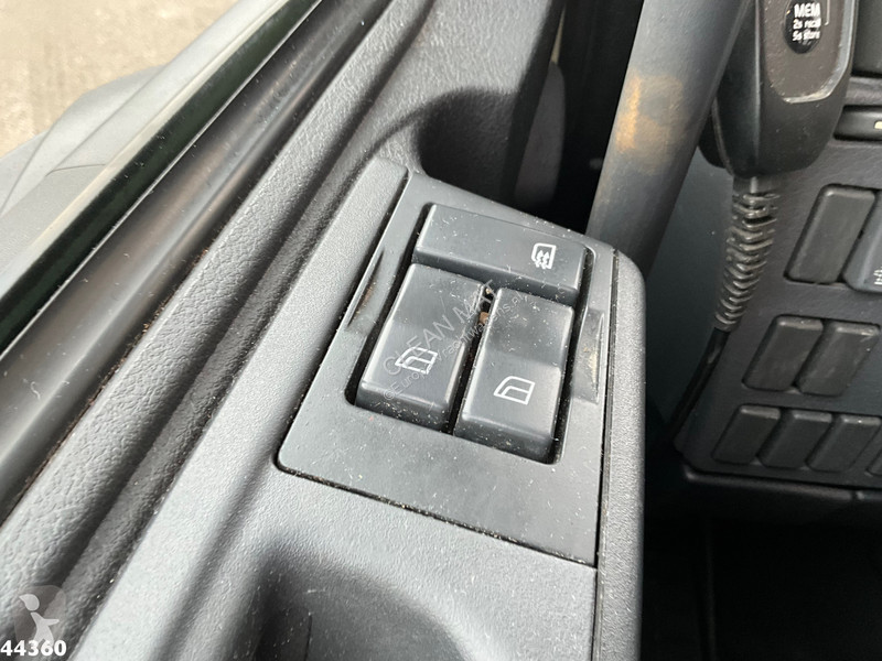 آلة لصيانة الطرق Volvo 250 Euro 6 Geesink 11m³