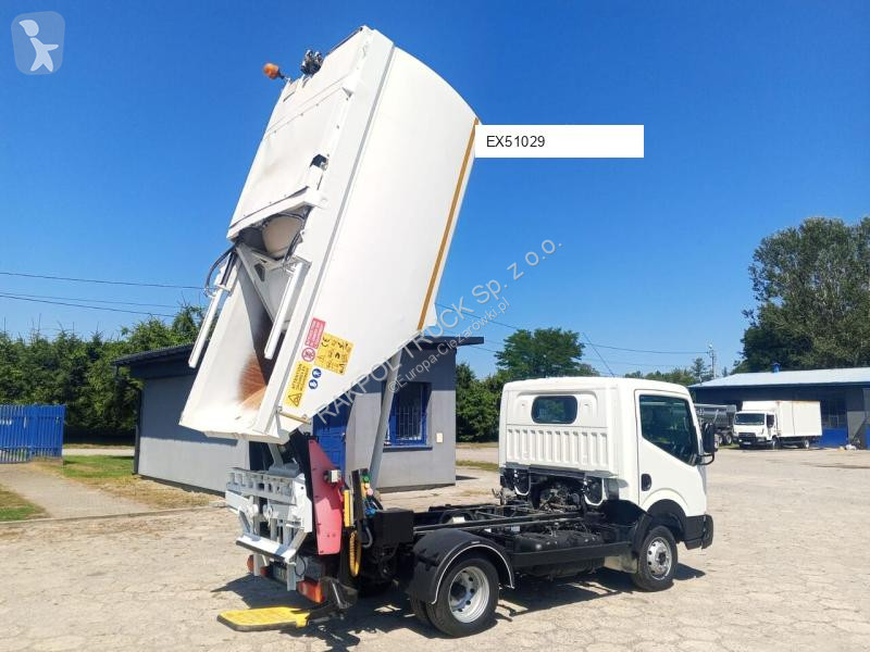 Engin de voirie Nissan NT400/ MODEL35.12...