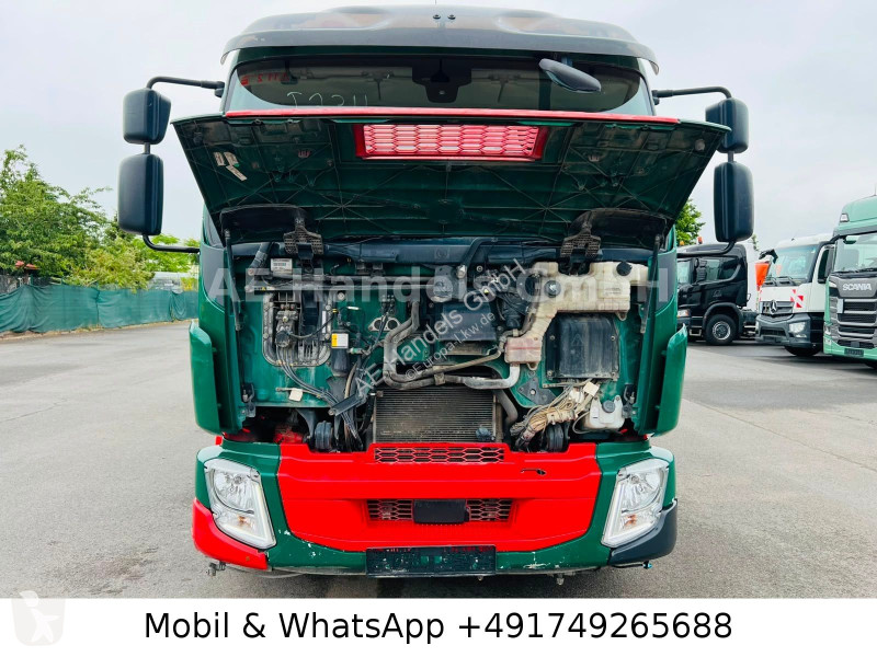 آلة لصيانة الطرق Volvo 250 Bucher Johnston VS...