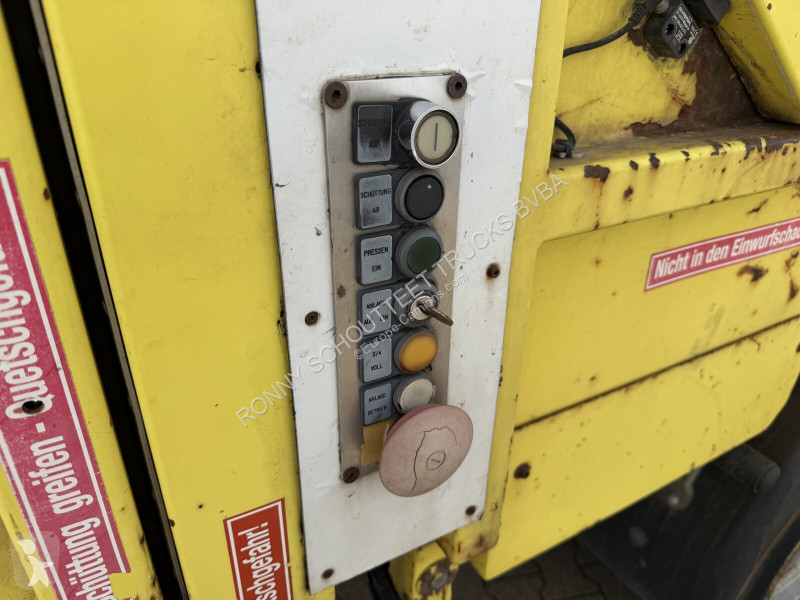 آلة لصيانة الطرق Mercedes Vario 816 D 4x2 Vario...