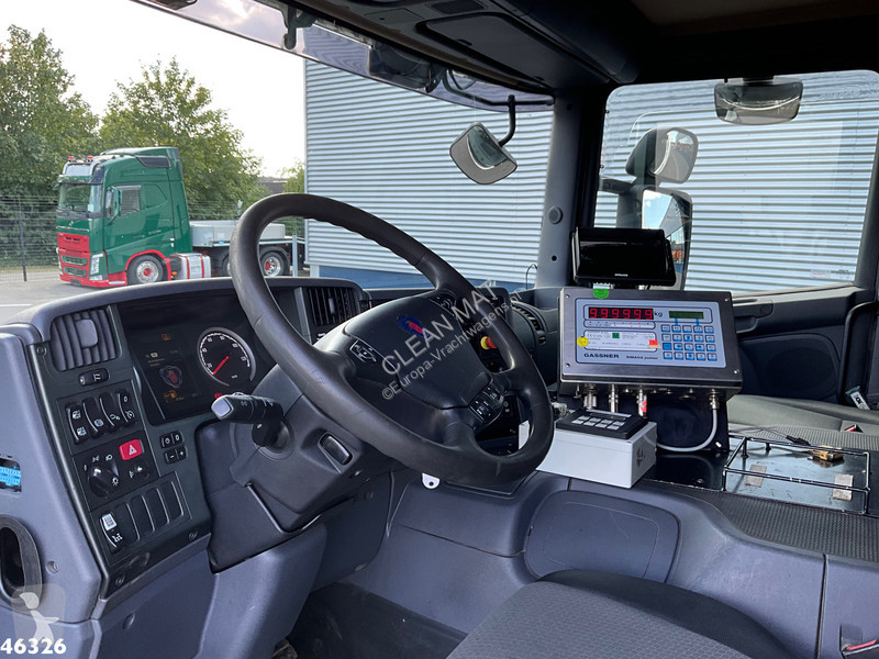 آلة لصيانة الطرق Scania 320 Zoeller 22m³