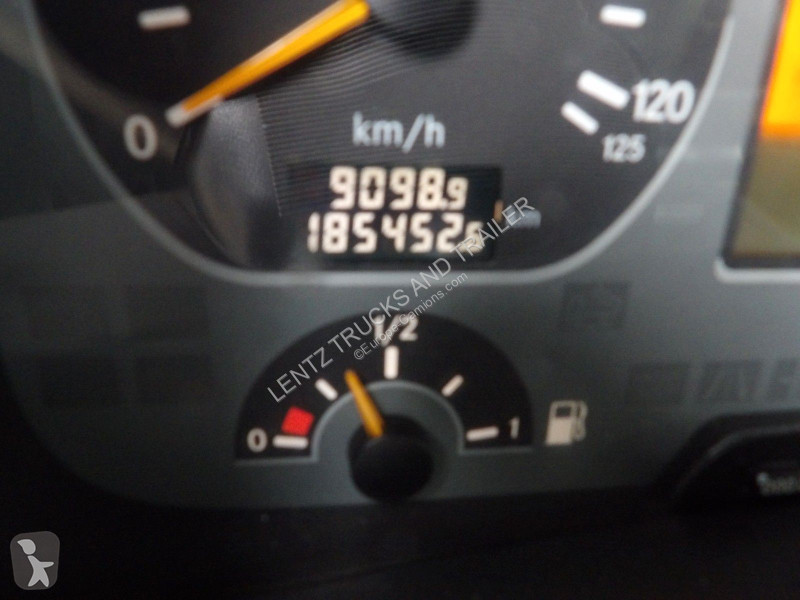 Engin de voirie Mercedes ACTROS...