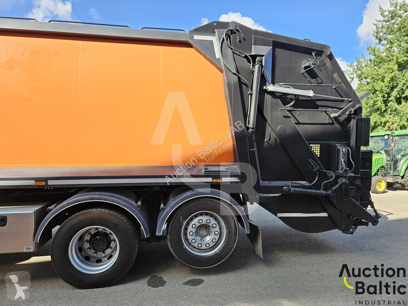 Komunálne vozidlo Volvo FM/FH62*