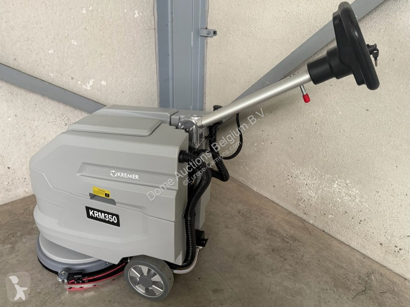 Комунальна техніка  KRM350