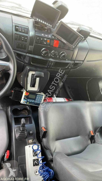 Engin de voirie Volkswagen POLO