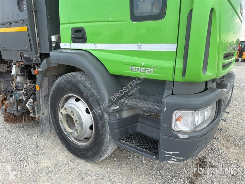Vägmaskiner Iveco Schmidt SK650/59-1-033 on...