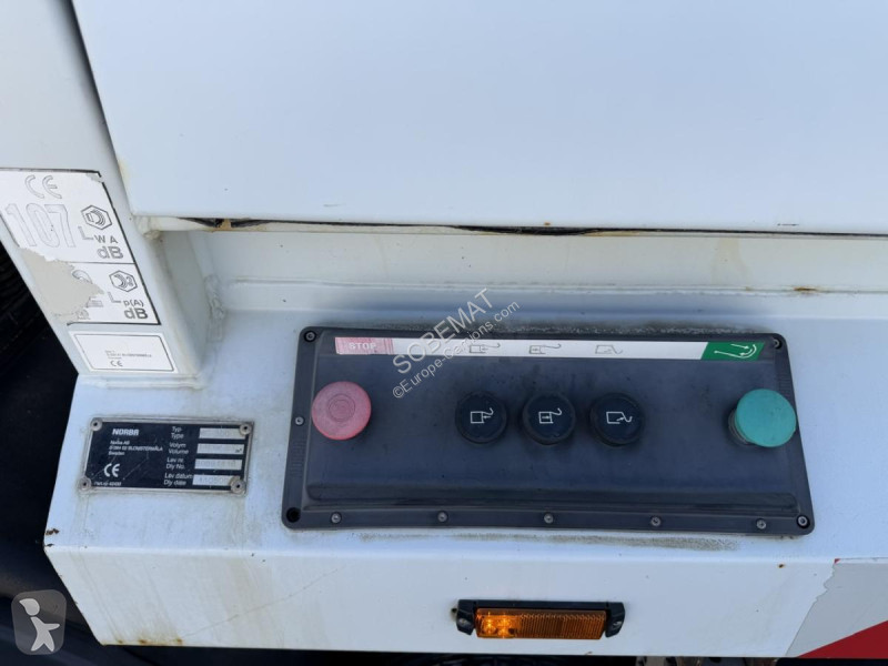 Коммунальная техника  Renault 370 DXI