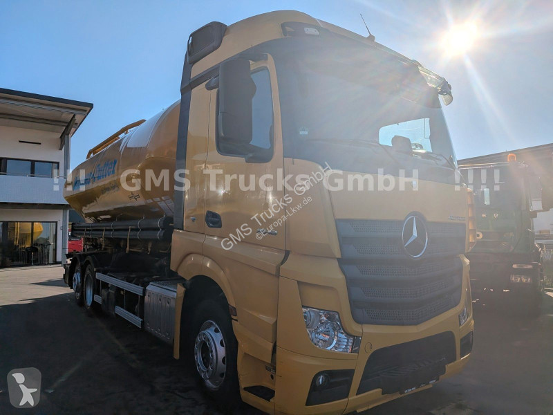 Gemeentevoertuig Mercedes 2548 / Spitzer 31qm...