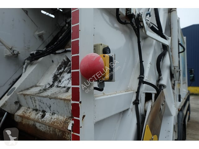 Vehículo de limpieza viaria Renault